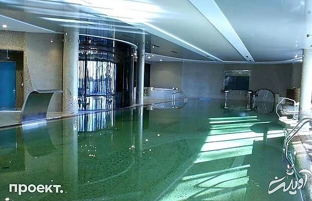 قصر طلایی والدای